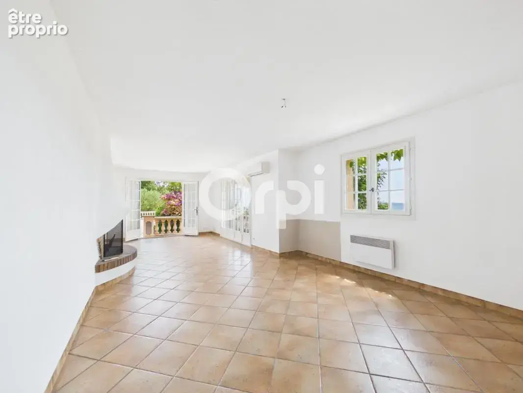 A rafraichir - maison individuelle + dependance + garage + piscine + annexes - photo 4