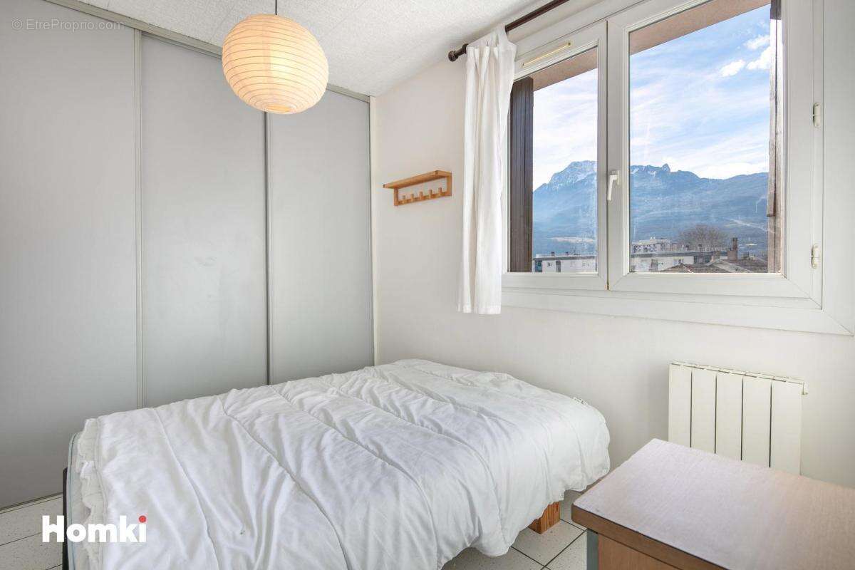 Appartement à FONTAINE