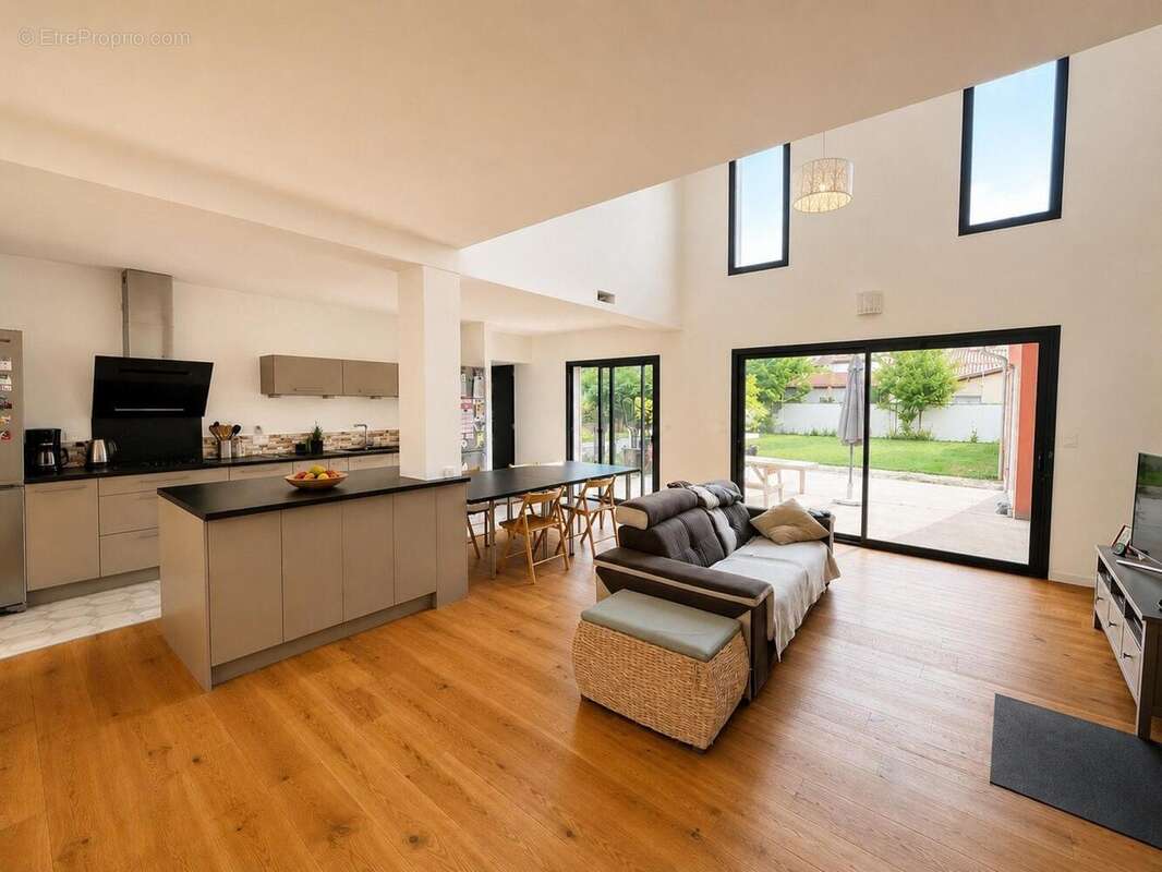 Maison 157 m² à Rabastens  - photo 3