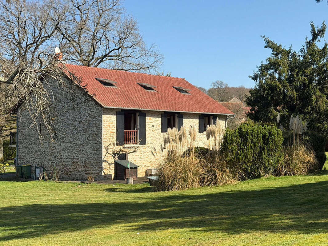 Maison à FOLLES