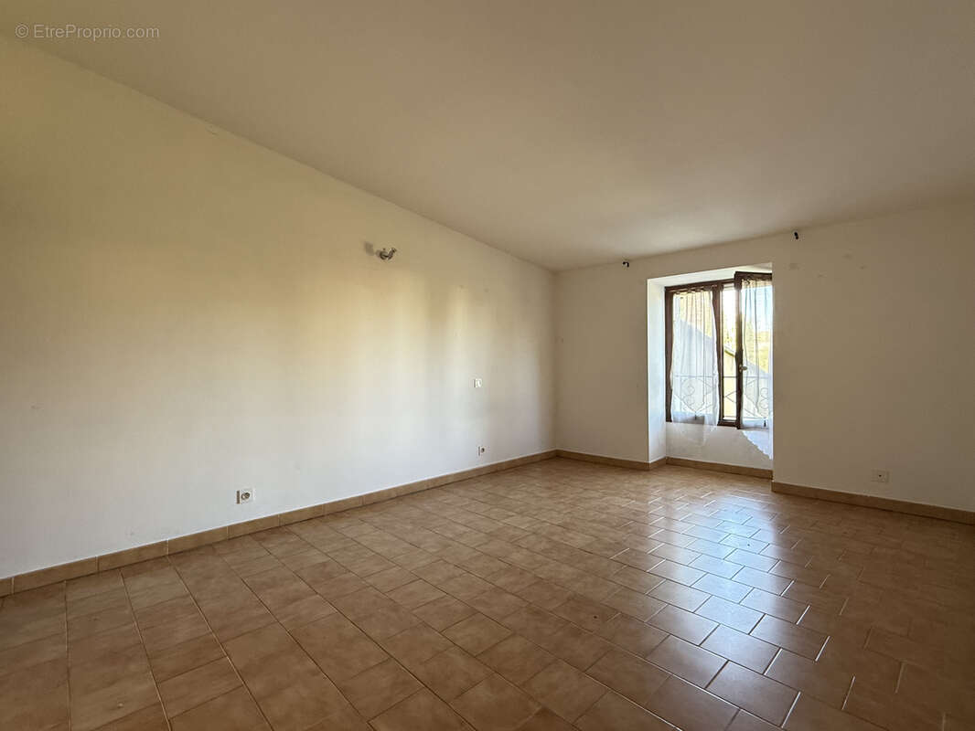 Maison à CHATEAURENARD