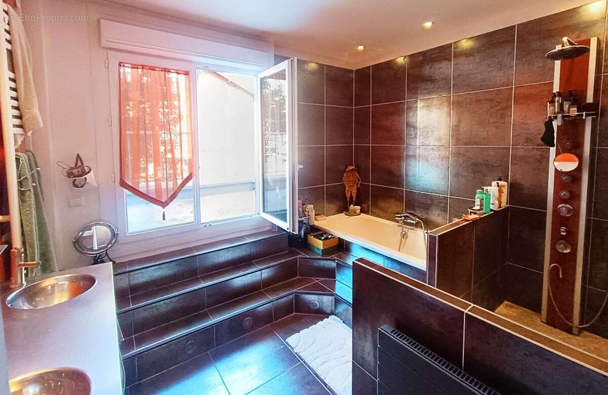 Maison à ROMAINVILLE