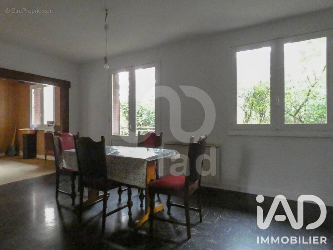 Photo 1 - Maison à MONTLUCON