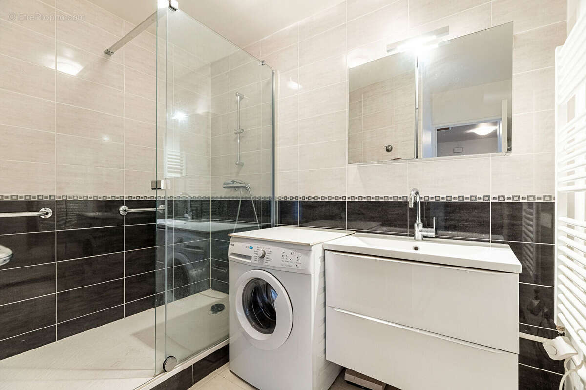 Appartement à PARIS-12E