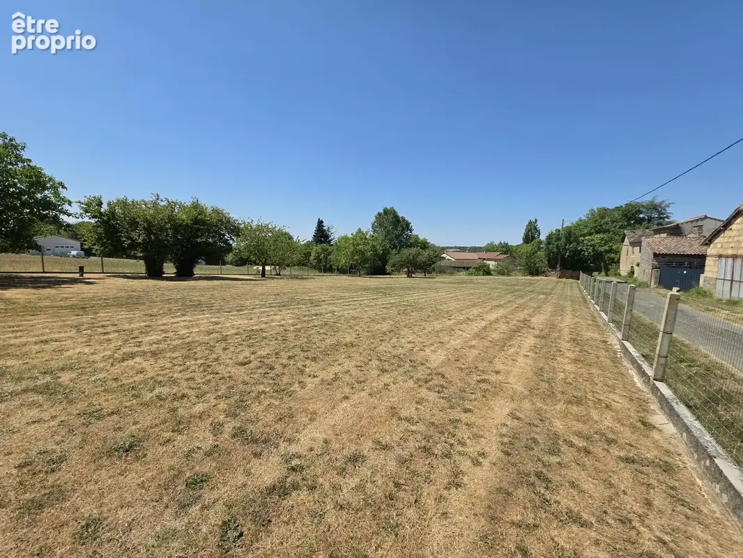 Beau terrain plat constructible - photo 5