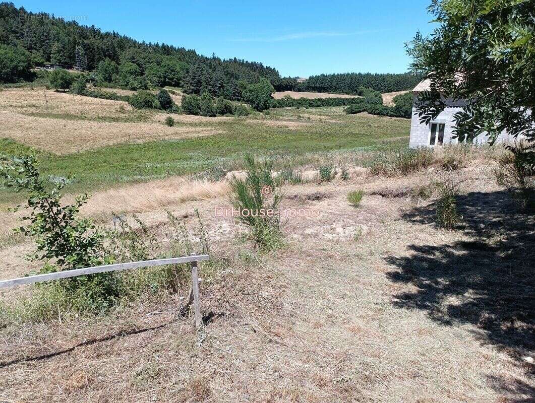 Terrain 2151 m² à Lafarre  - photo 2