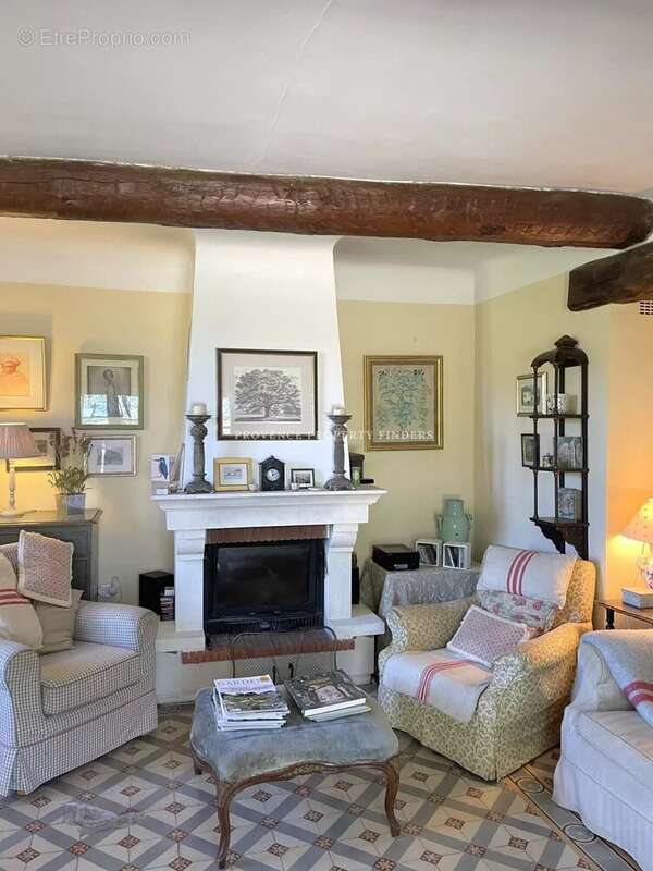Maison à CORRENS