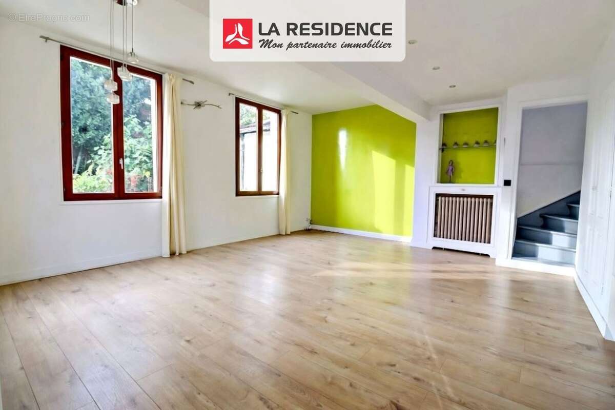 Maison 118 m² à Saint-Aubin-Les-Elbeuf  - photo 2