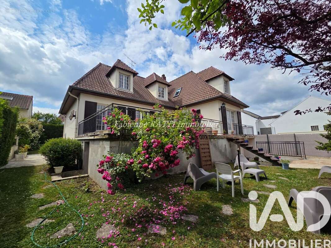 Photo 2 - Maison à CARRIERES-SUR-SEINE