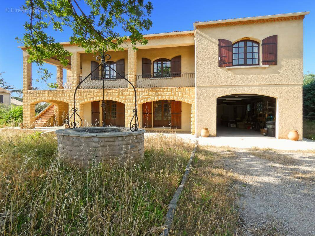 Maison à BAGNOLS-SUR-CEZE