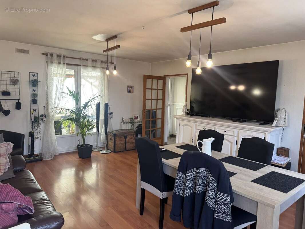 Maison à PISSY