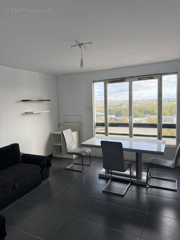 Appartement à CHARLEVILLE-MEZIERES