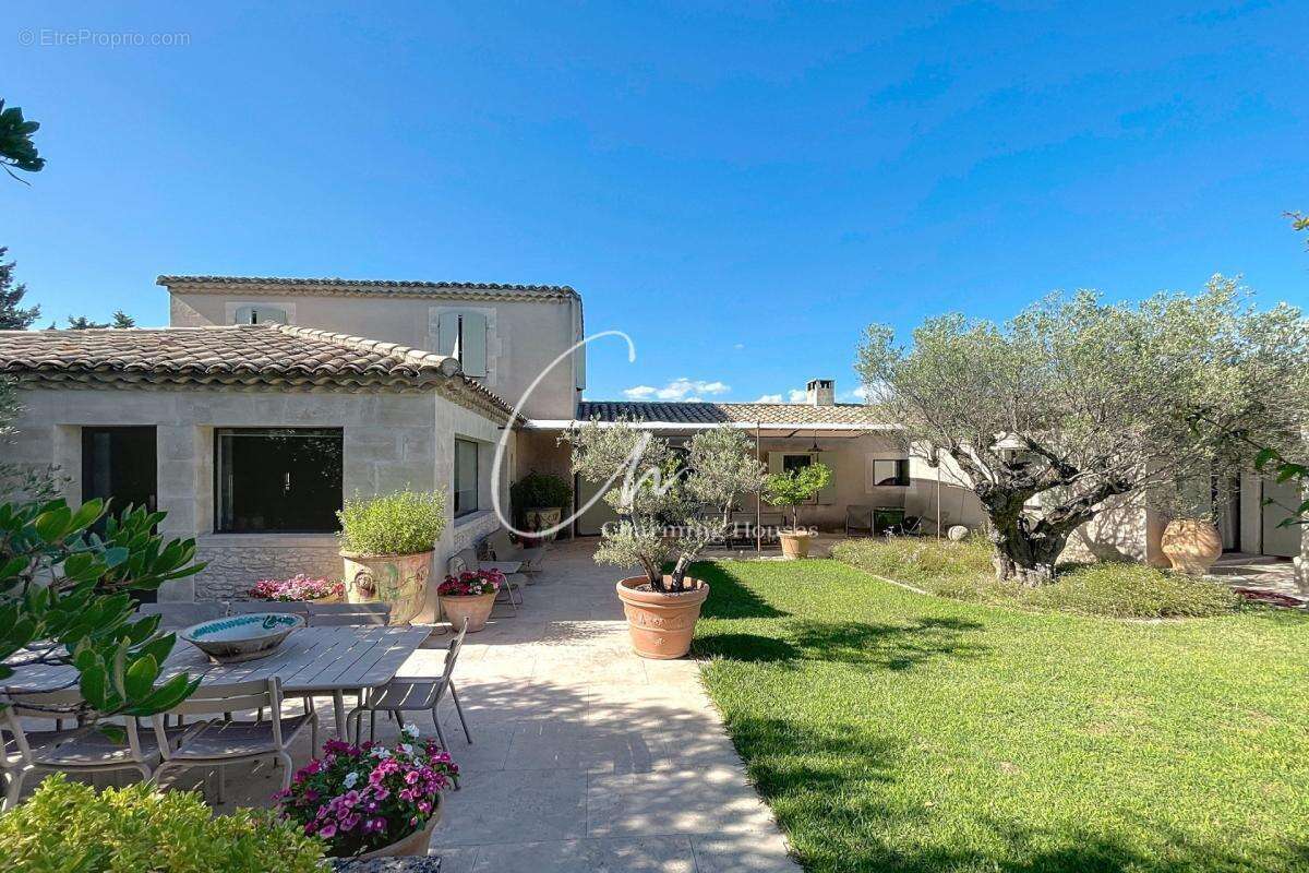 Maison à EYGALIERES