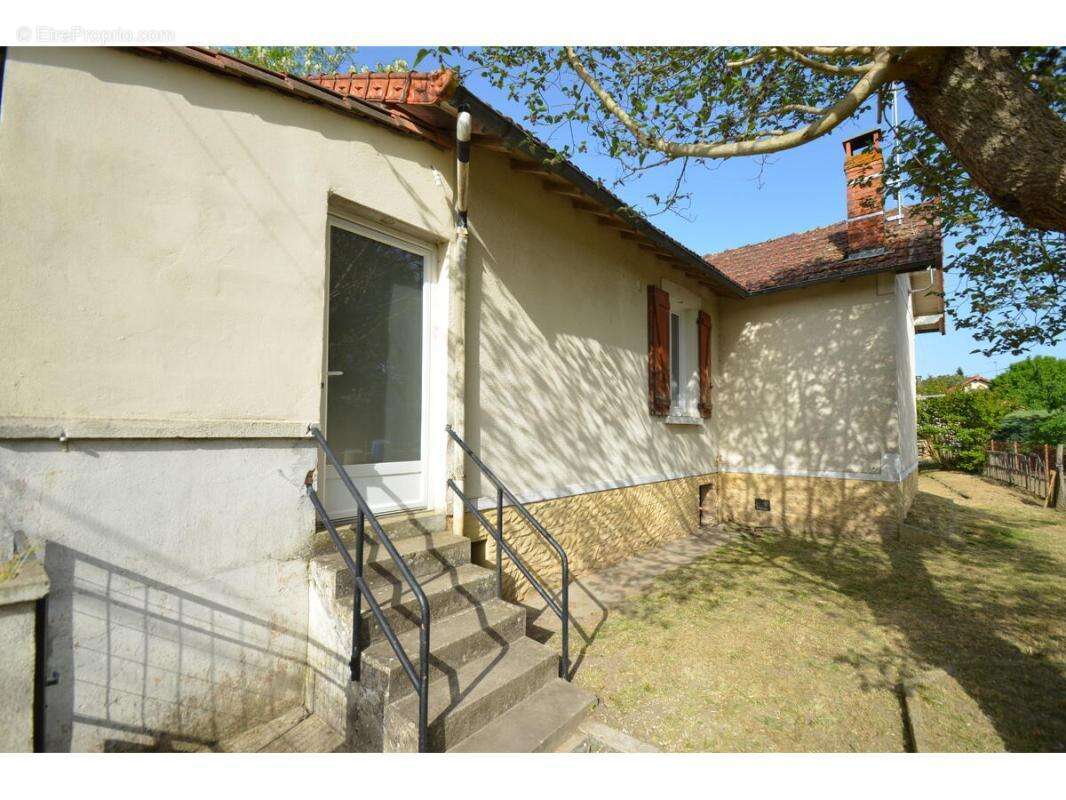 Maison à MONTPON-MENESTEROL