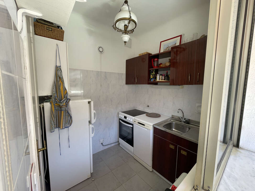 BAISSE DE PRIX ! EXCLUSIVITE T1-Balcon -Menton Garavan en étage élevée dans une résidence de standing- Cave - photo 13