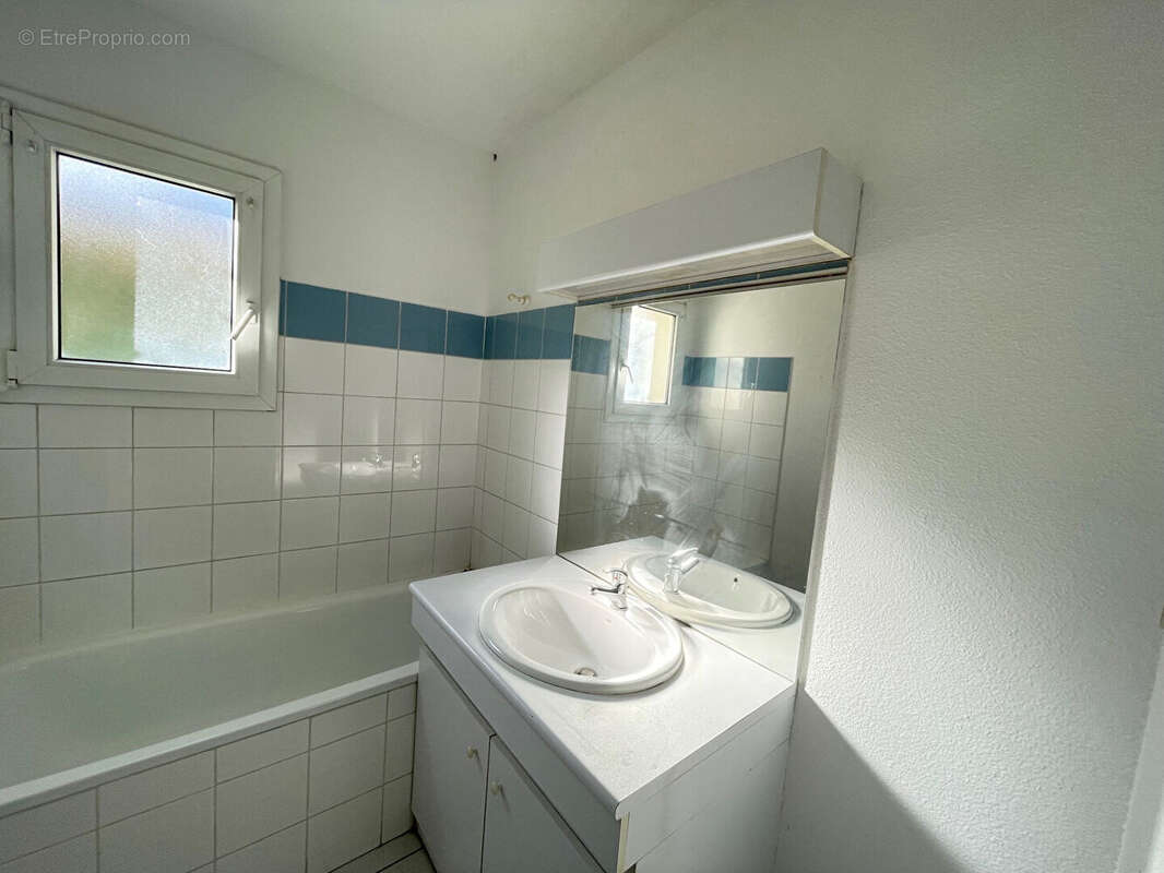 Appartement à VILLENAVE-D&#039;ORNON