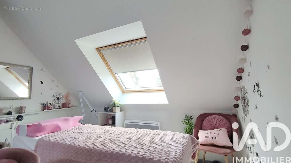 Photo 8 - Maison à MENNEVAL