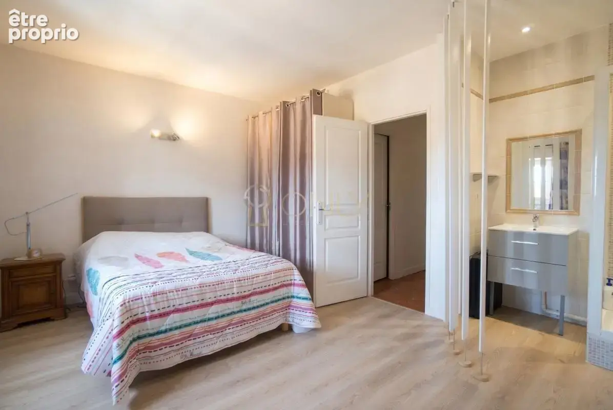 Liergues - Appartement T4 - Centre Village - photo 12