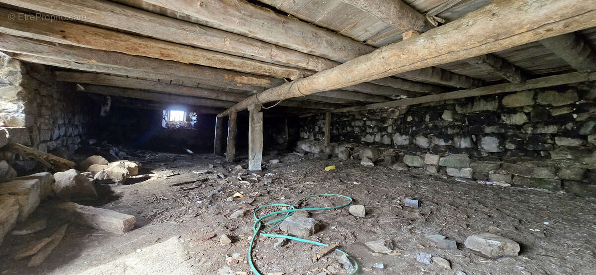 Maison à CHAMPCLAUSE