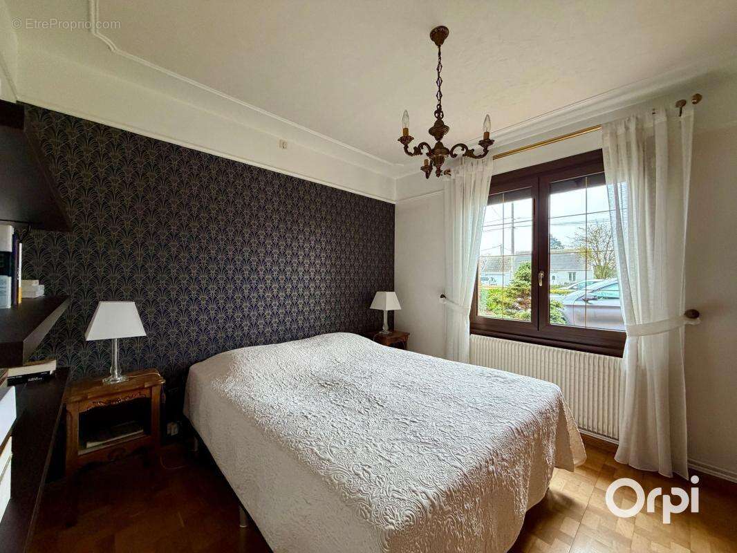 Maison à OYE-PLAGE