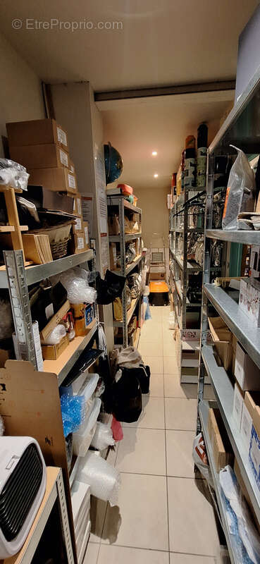Commerce à SENS