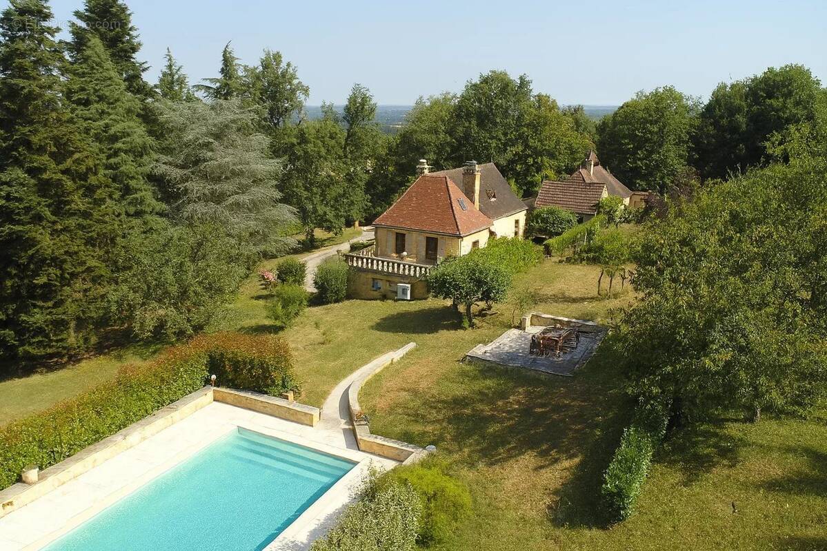Maison à GOURDON