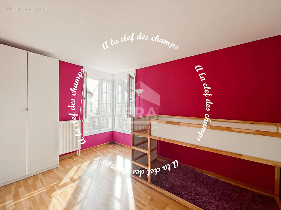 Maison à SAINT-REMY-LES-CHEVREUSE