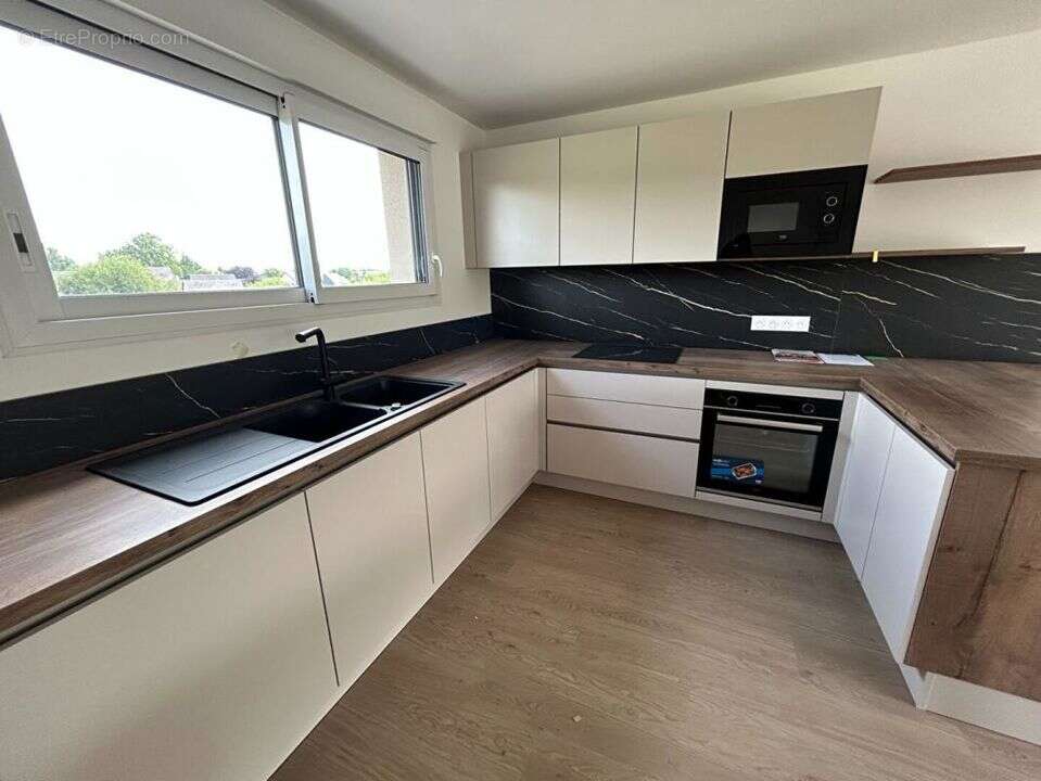 Maison à PONT-L&#039;EVEQUE