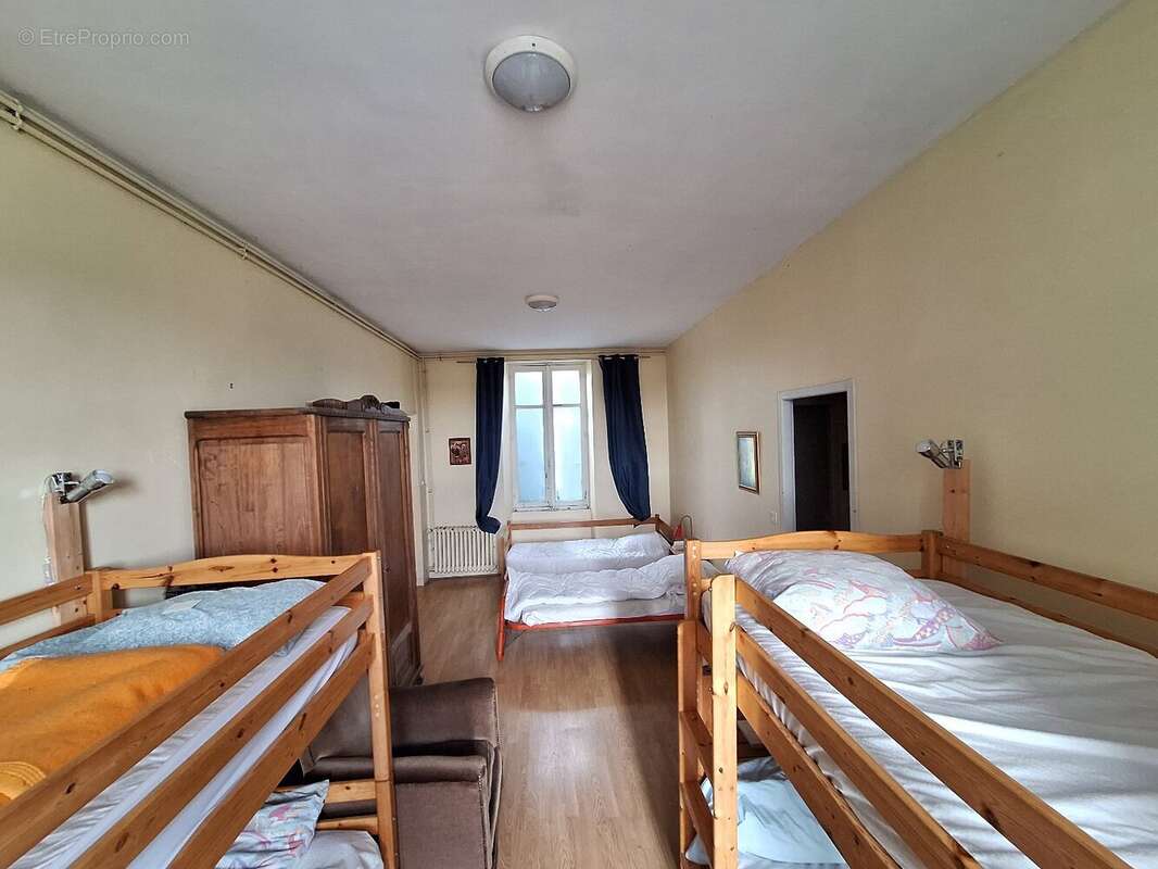 Maison à CHERVES-RICHEMONT