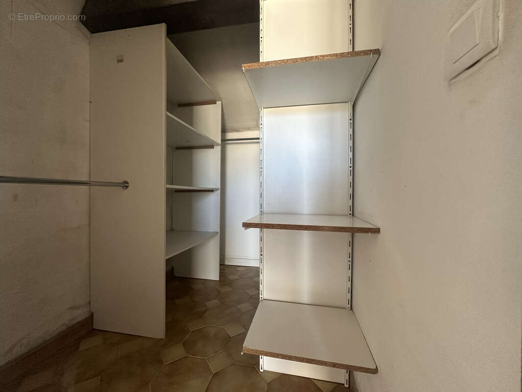Appartement à PUGET-SUR-ARGENS