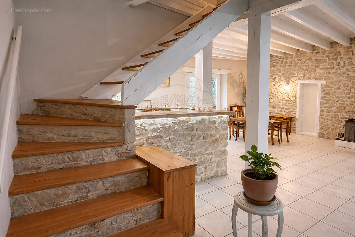 Maison à ANTUGNAC