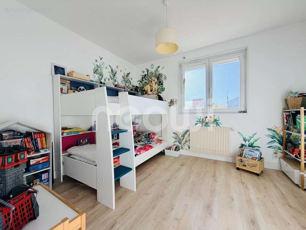 Maison à CHATEAUGAY