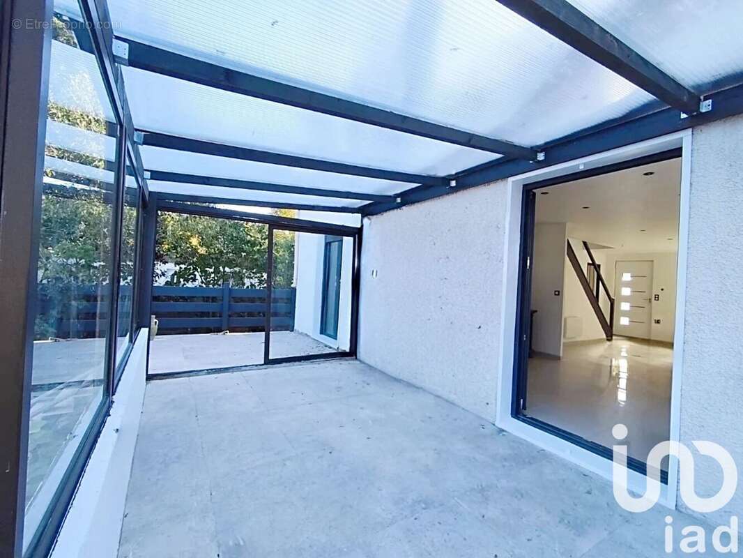 Photo 5 - Maison à VAUJOURS