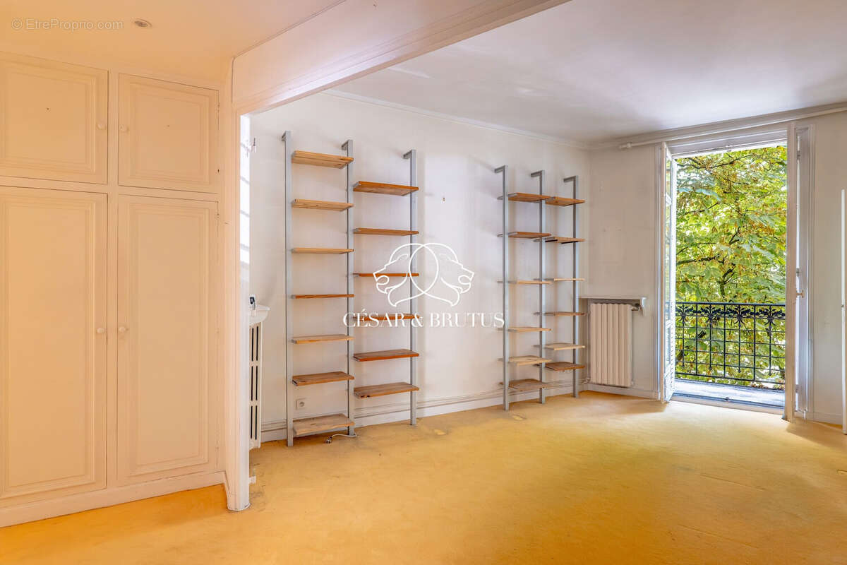 Appartement 57 m² à Paris-14e  - photo 4