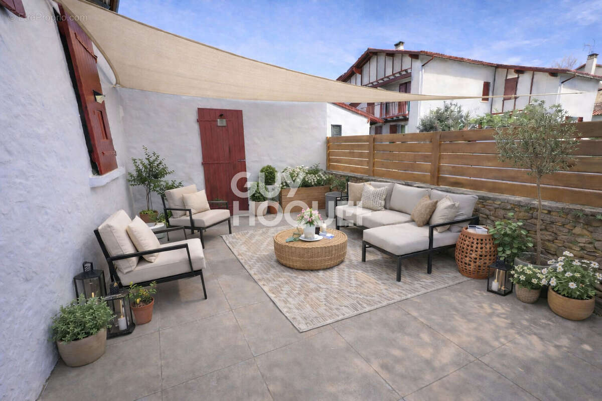 Appartement à URRUGNE