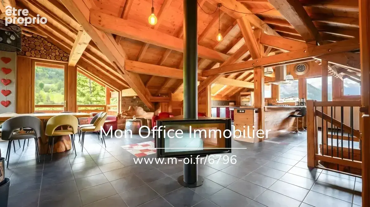 Référence : 6796-MBE - Chalet Haut de Gamme de 350m² avec piscine et garage XXL - photo 4