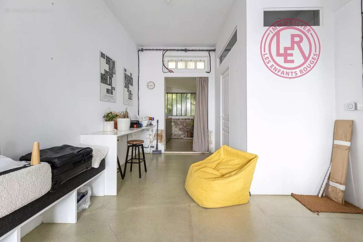 Appartement à PARIS-10E