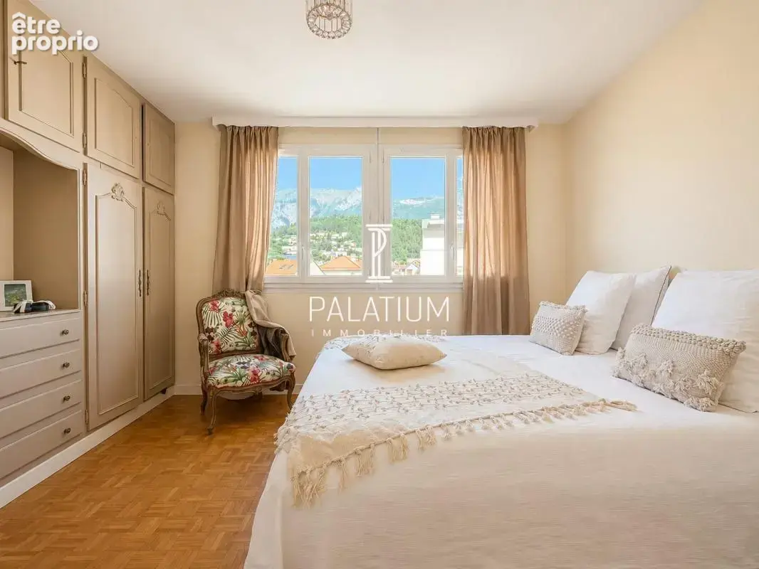 Magnifique appartement climatisé et rénové, en dernier étage - photo 10