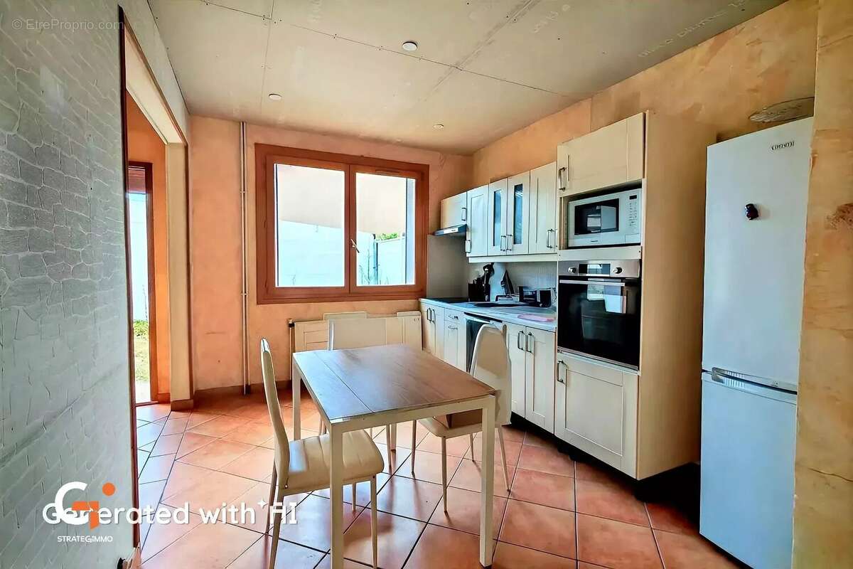 Saint-Étienne-du-Rouvray - Maison Individuelle 7 Pièces 142 m² - photo 4