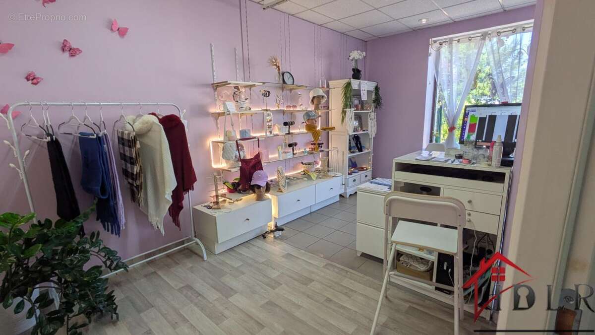 Fonds de commerce esthétique/ongles à Chaumergy - photo 13