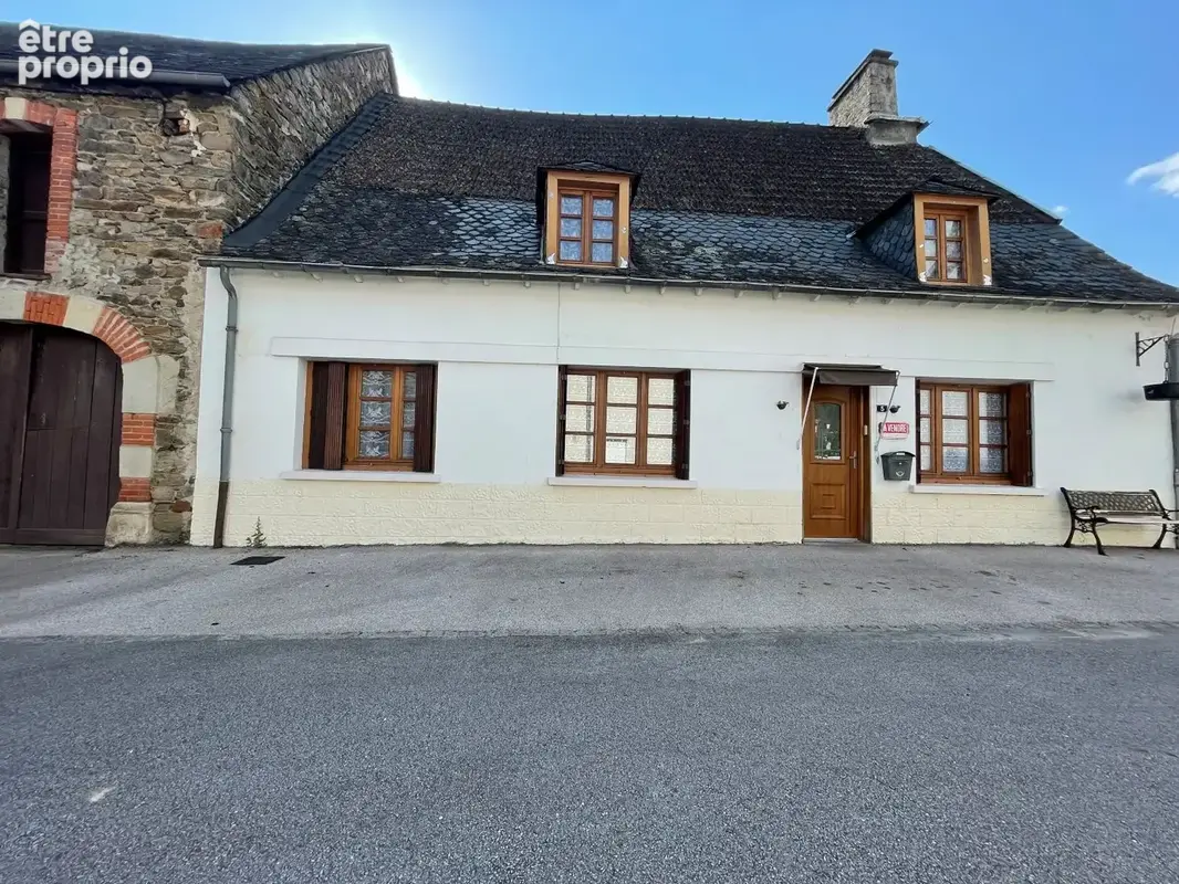 Maison à CHAMPS-SUR-TARENTAINE-MARCHAL