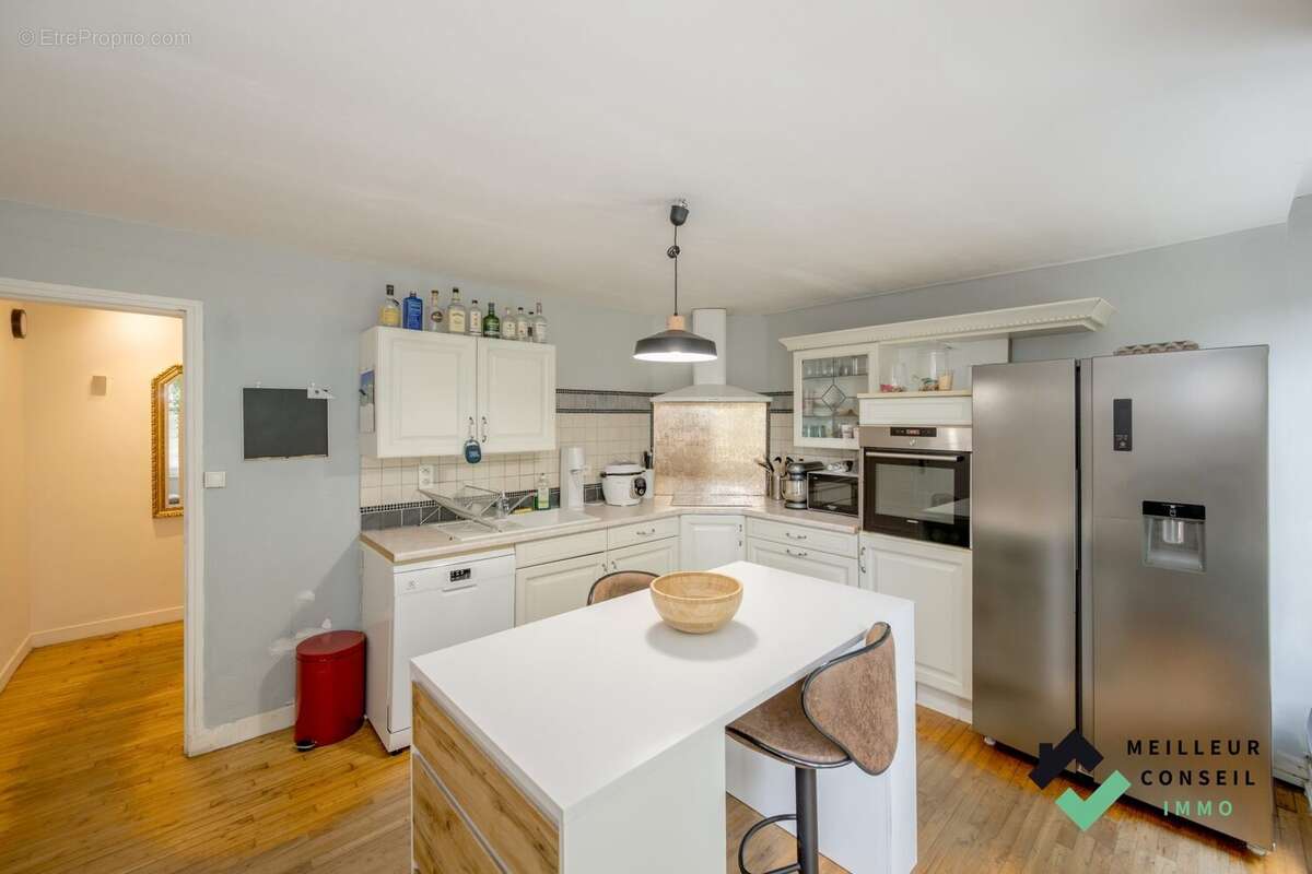 Appartement à QUINTIN