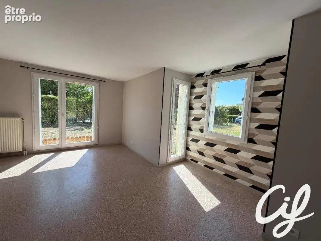 Maison T5 TOURVILLE LA RIVIERE - 101.2 m2  175 000 Euros - photo 2