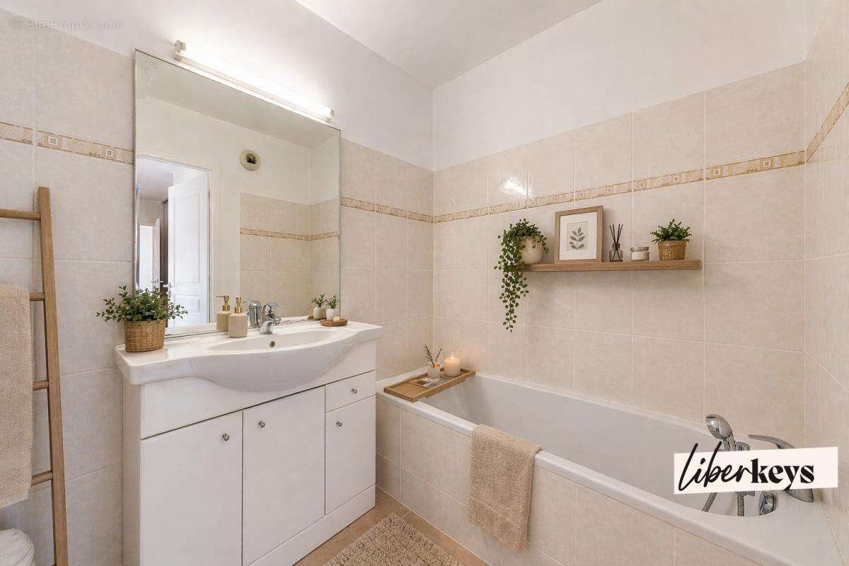 Appartement à MARSEILLE-11E