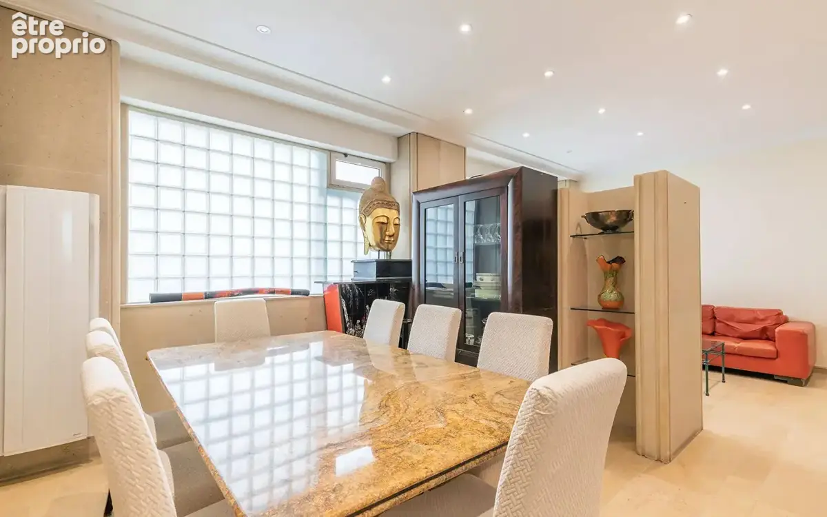 Photo Commerce à Paris-11e au prix de 780 000€