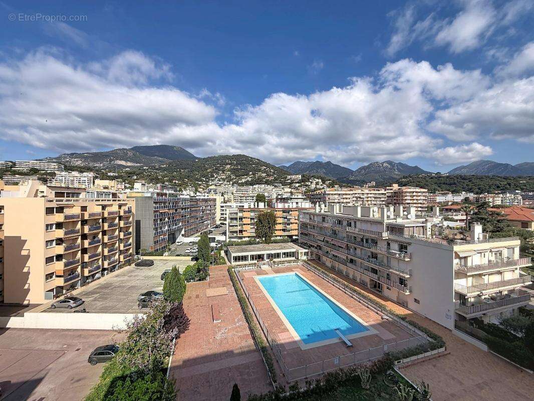 Appartement à ROQUEBRUNE-CAP-MARTIN