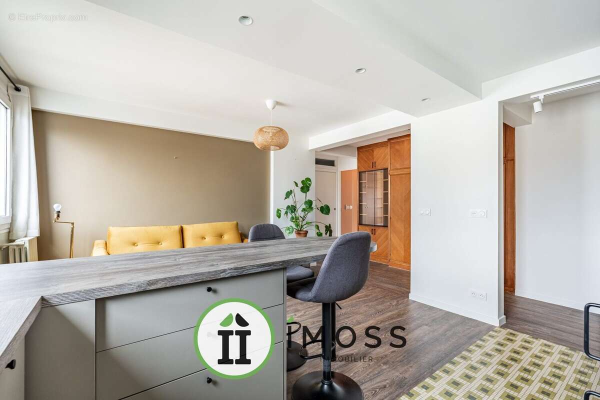 Appartement à PARIS-18E