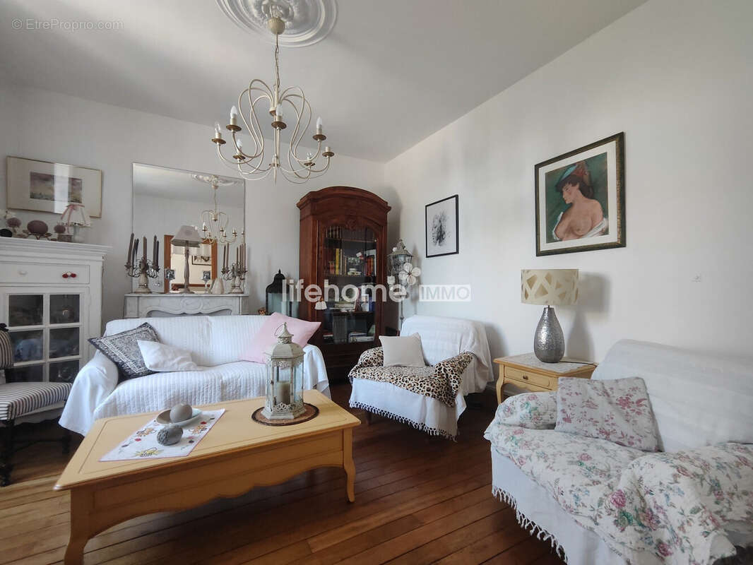 Maison 161 m² à Chateauroux  - photo 6