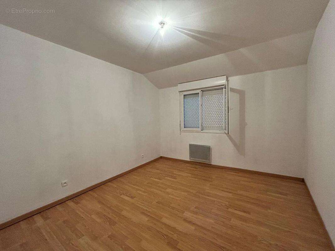 Maison  5 pièce(s) - photo 9
