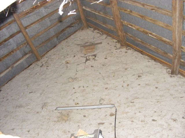 Maison à SAINT-CHRISTOPHE-EN-BRIONNAIS